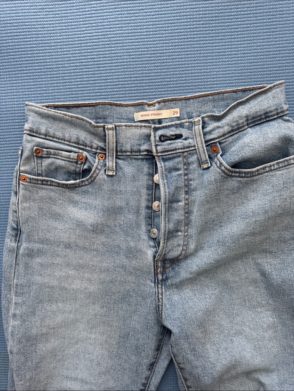 Levi's Wedgie Straight Jeans - Light Blue